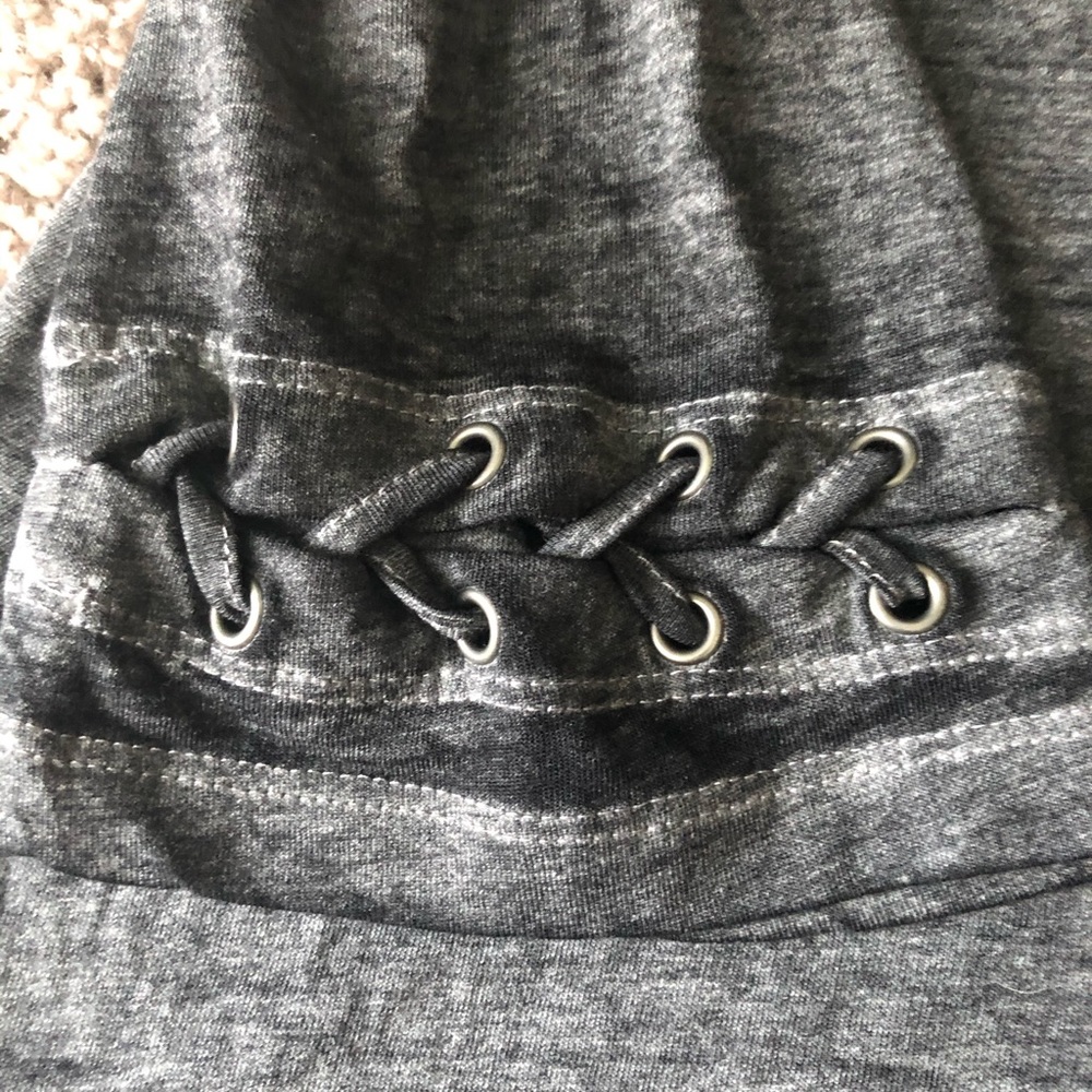 Dark gray tee - Picture 2 of 3